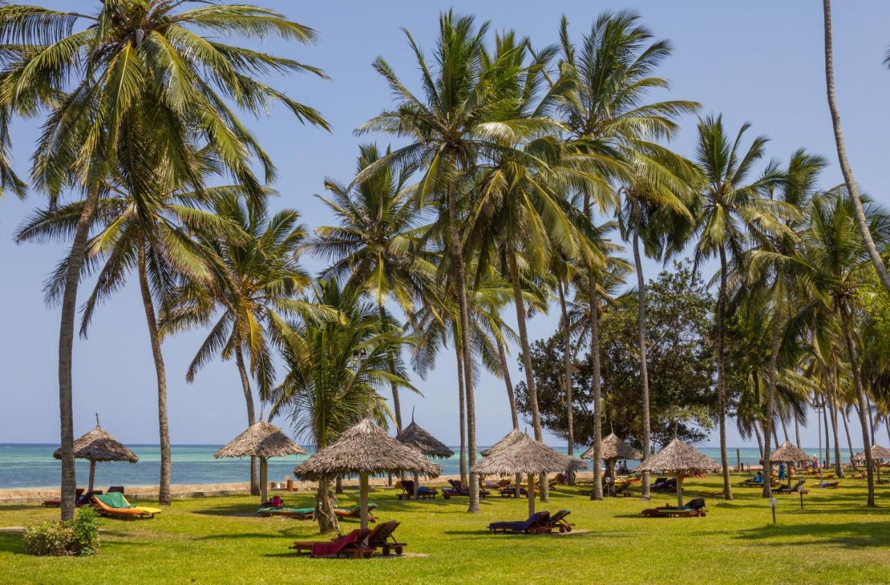 Neptune Paradise Beach Resort & Spa Galu Ngoại thất bức ảnh