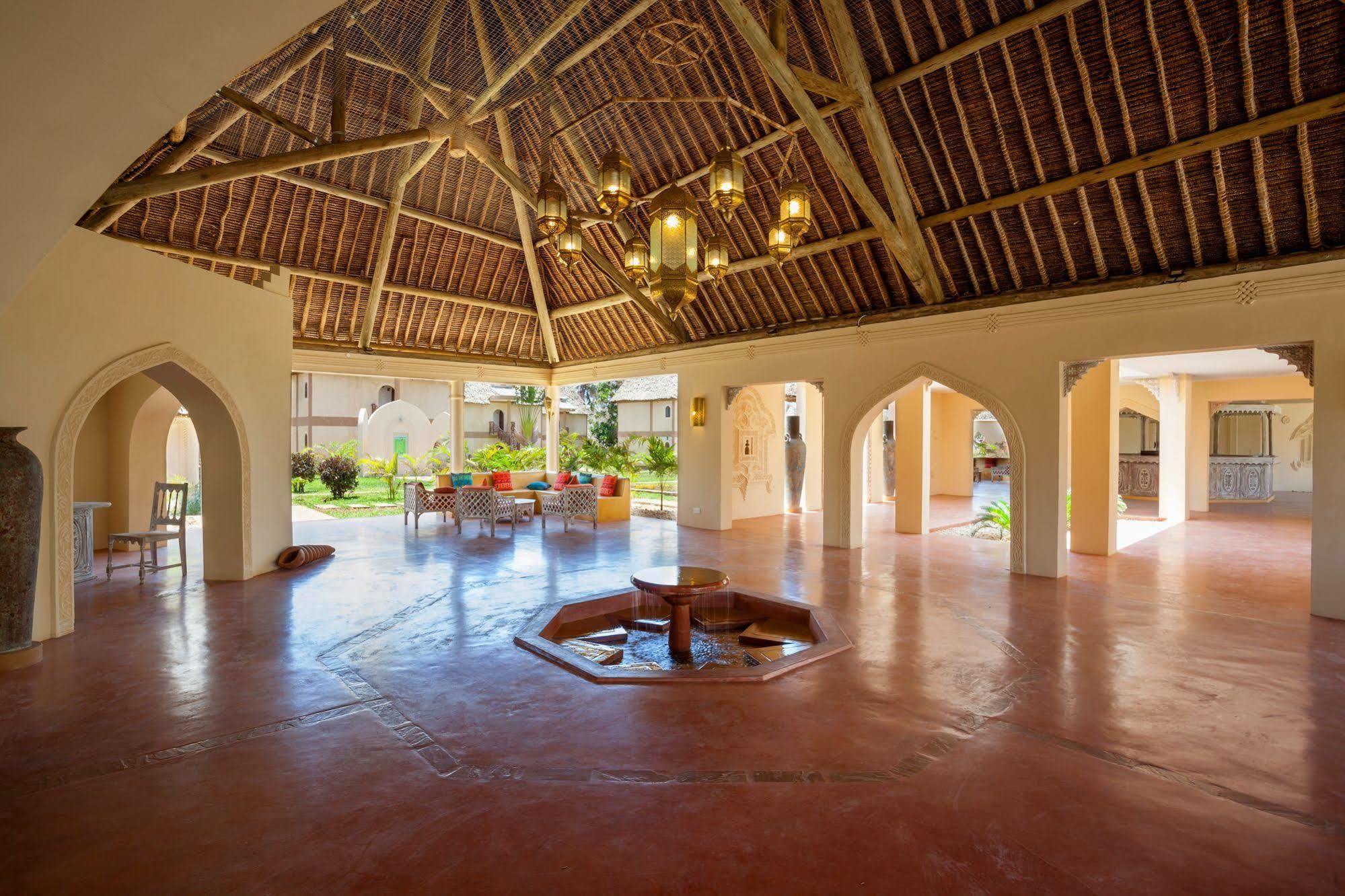 Neptune Paradise Beach Resort & Spa Galu Ngoại thất bức ảnh